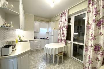 1-к квартира, 43,7 м², 1/10 эт.