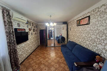 4-к квартира, 74,2 м², 1/1 эт.