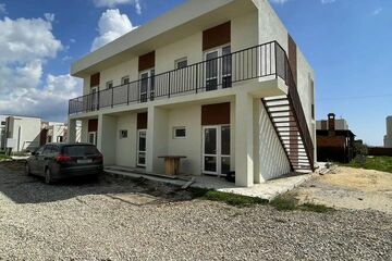 1-к квартира, 53 м², 1/2 эт.