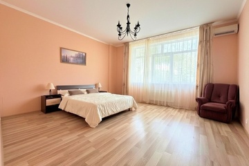 1-к квартира, 55 м², 1/11 эт.