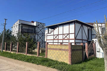 Дом, 550 м², 3 эт.