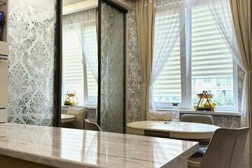 2-к квартира, 65 м², 1/5 эт.