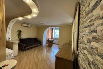 1-к квартира, 38 м², 1/6 эт.
