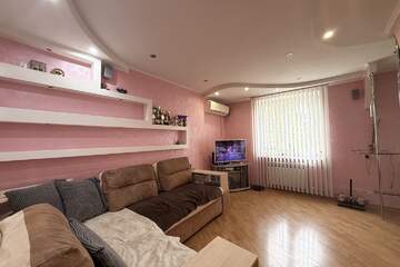 3-к квартира, 71 м², 2/5 эт.